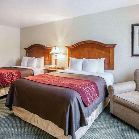 Comfort Inn Conference Center Hillsboro Exteriér fotografie