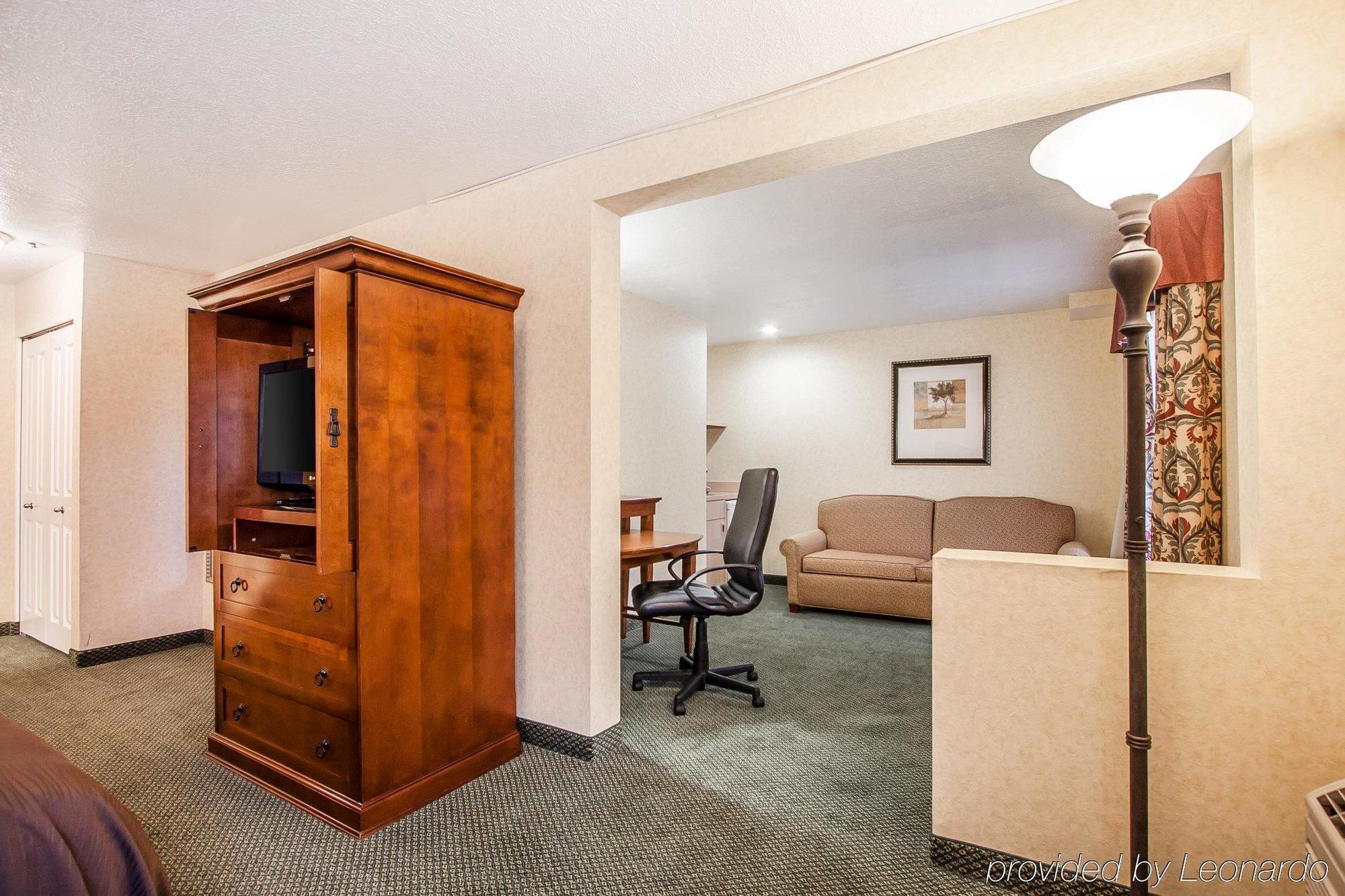Comfort Inn Conference Center Hillsboro Exteriér fotografie