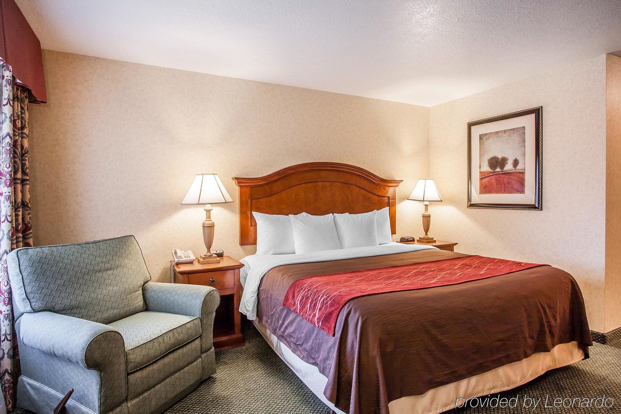 Comfort Inn Conference Center Hillsboro Exteriér fotografie