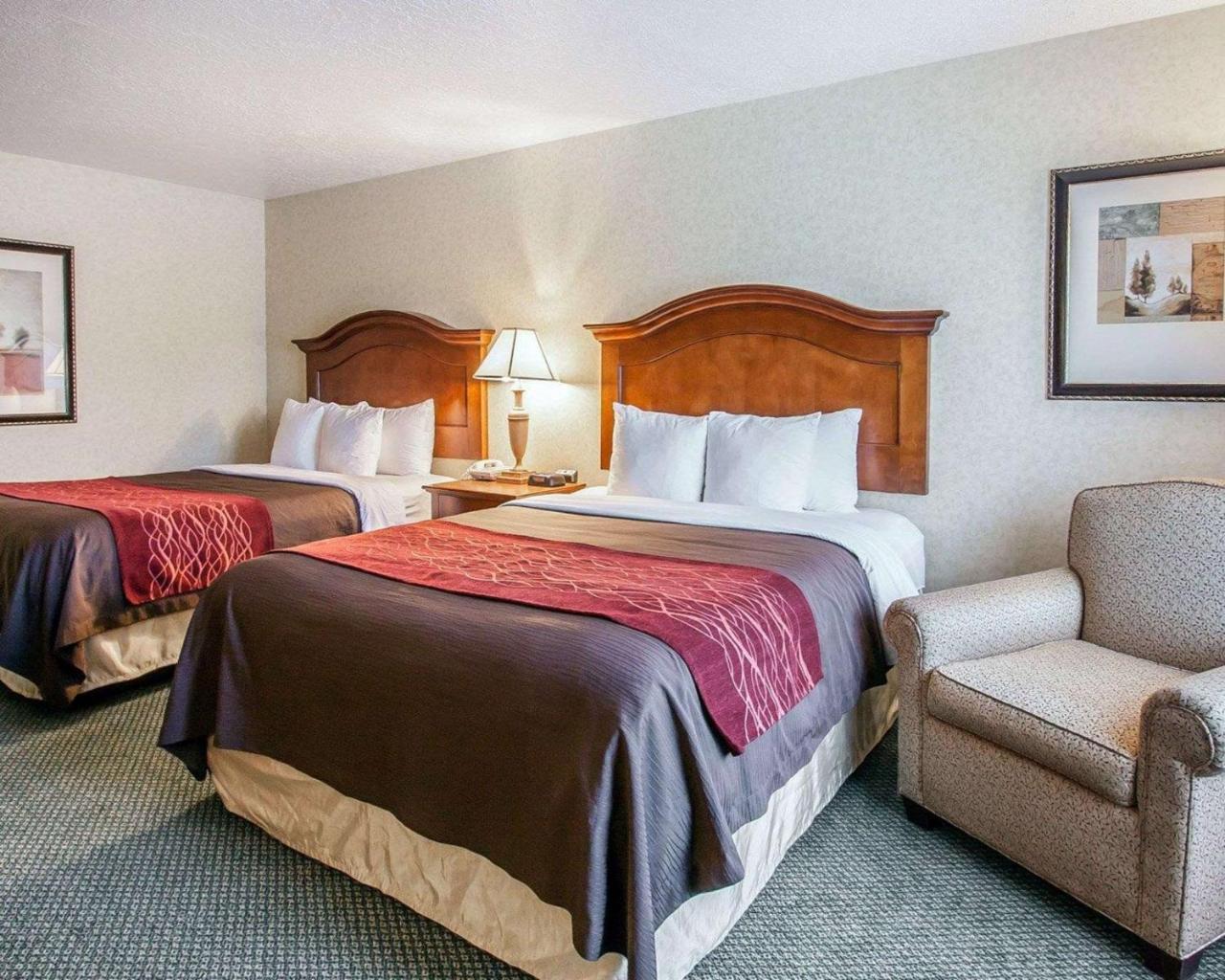 Comfort Inn Conference Center Hillsboro Exteriér fotografie