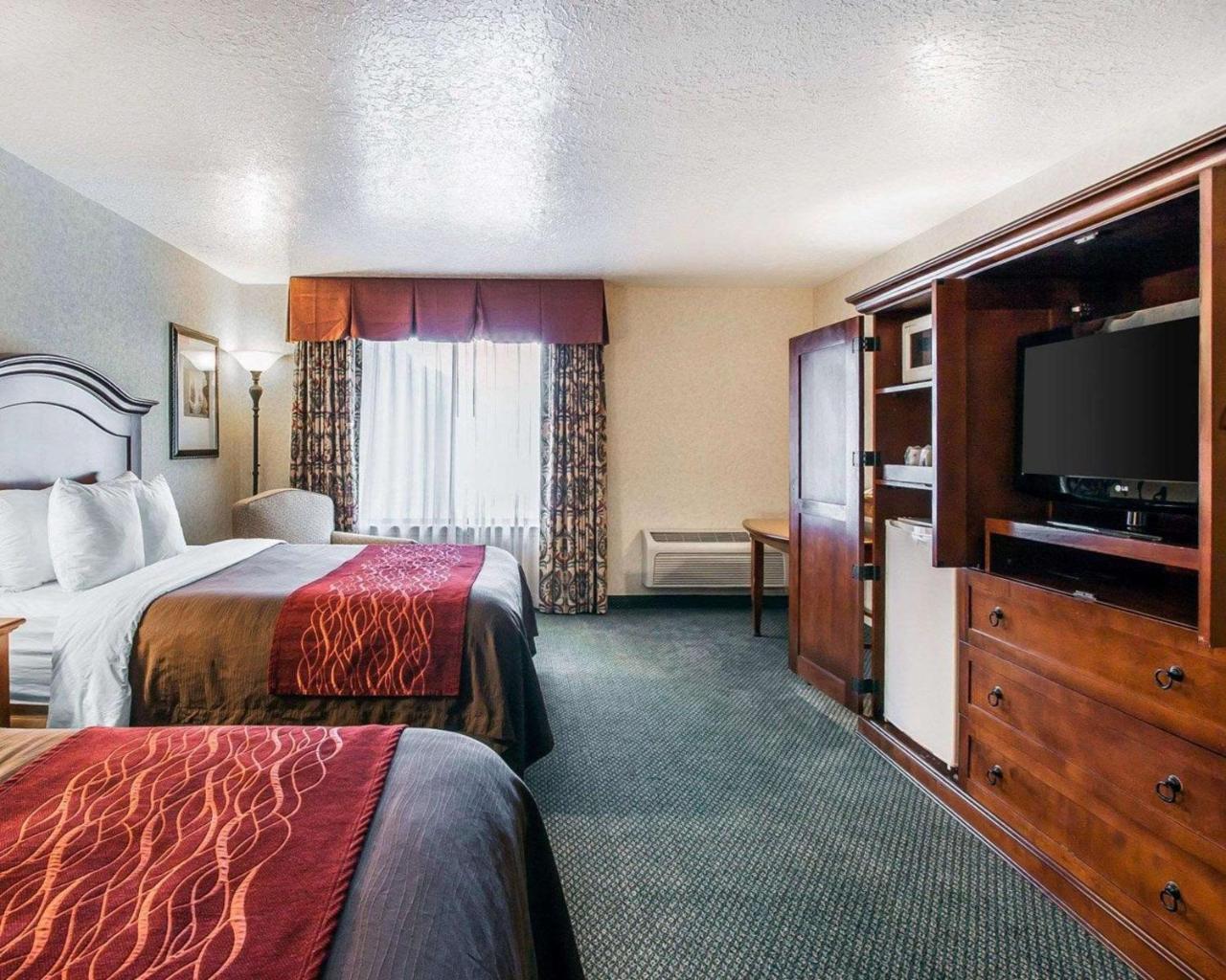 Comfort Inn Conference Center Hillsboro Exteriér fotografie