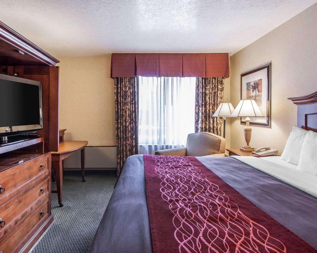 Comfort Inn Conference Center Hillsboro Exteriér fotografie